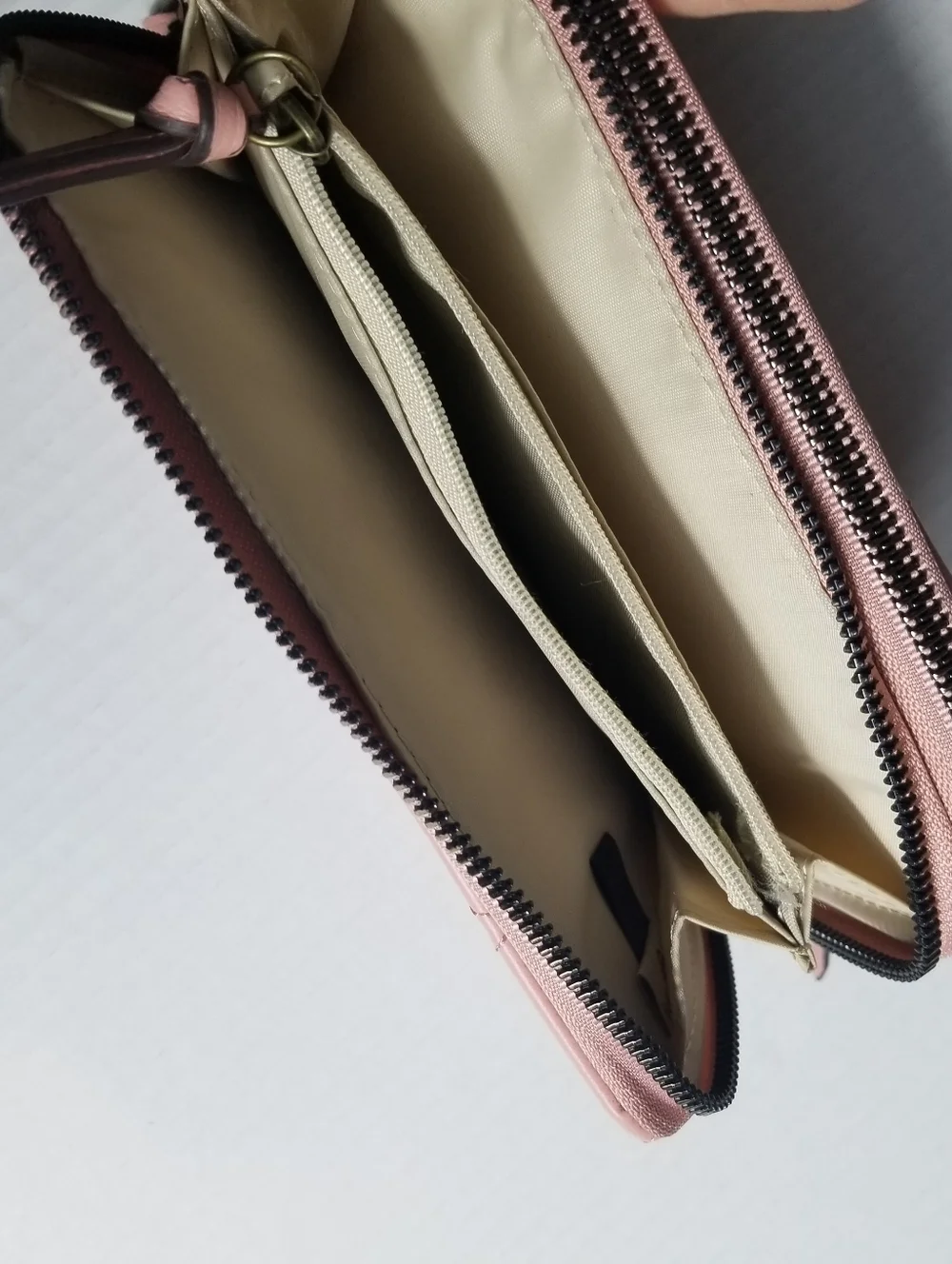 SONOMA DOUBLE ZIPPER PUFFED PINK WALLET